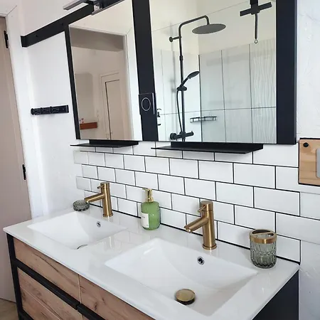 Apartment T3 Renove Clim Parking Vecchio